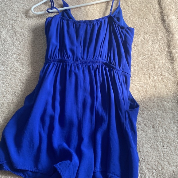 One clothing size small romper - Picture 2 of 3